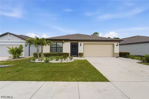 16048 Beachberry Dr, North Fort Myers, FL 33917
