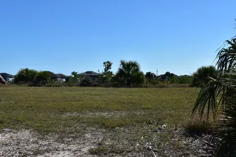 4304 NW 36th St, Cape Coral, FL 33993