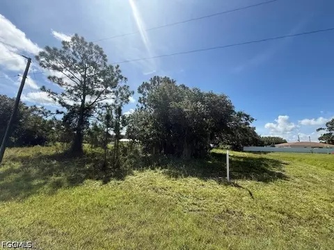 1361 Jabara Cir, Labelle, FL 33935