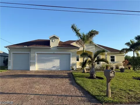 618 SW 31st Ter, Cape Coral, FL 33914