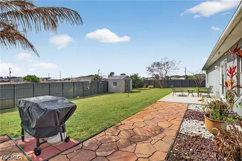 Exterior - 1220 Moore Run, Labelle, FL 33935 photo 4 of 5