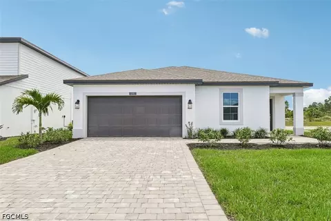 255 Lakeside Breeze Way, Lehigh Acres, FL 33936