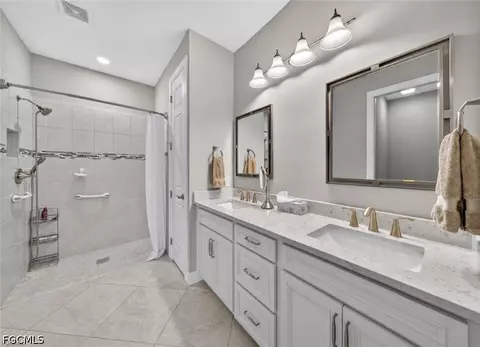 Bath - 20014 Parrot Key Ct, Estero, FL 33928 photo 1 of 3