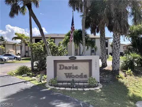 16881 Davis Rd #214, Fort Myers, FL 33908