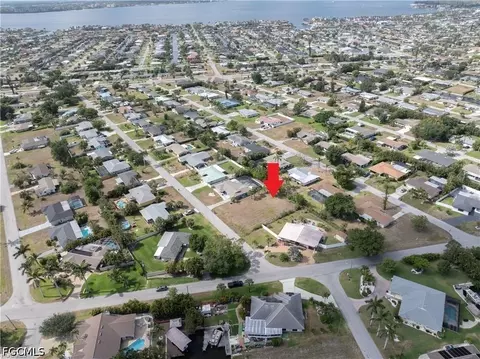 5206 Sunnybrook Ct, Cape Coral, FL 33904