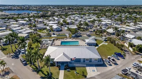5509 Black Pug Dr, Fort Myers, FL 33908