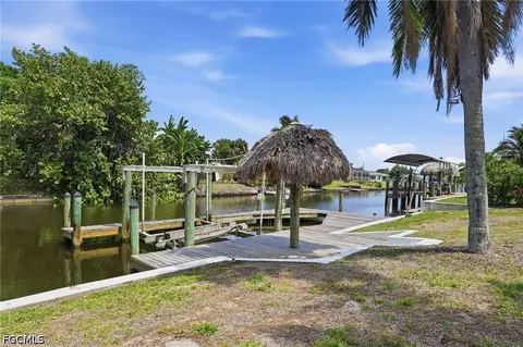 5117 Rutland Ct, Cape Coral, FL 33904