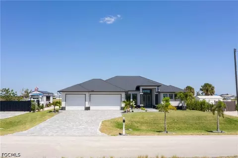 1715 NW 42nd Pl, Cape Coral, FL 33993