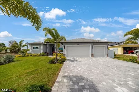 419 NW 4th Ter, Cape Coral, FL 33993