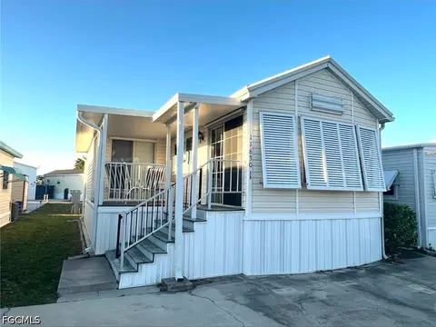 11630 Ariana Dr, Fort Myers, FL 33908