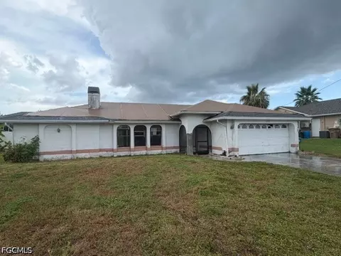 2236 SW 2nd Ter, Cape Coral, FL 33991