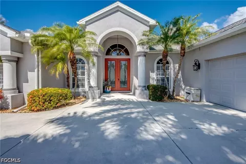 2120 SW 8th Pl, Cape Coral, FL 33991