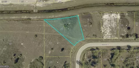 933 Commodore St, Lehigh Acres, FL 33974