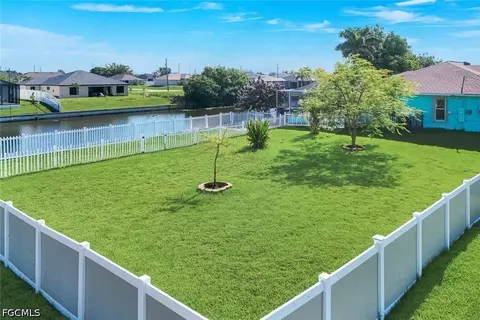 223 NW 5th Ter, Cape Coral, FL 33993