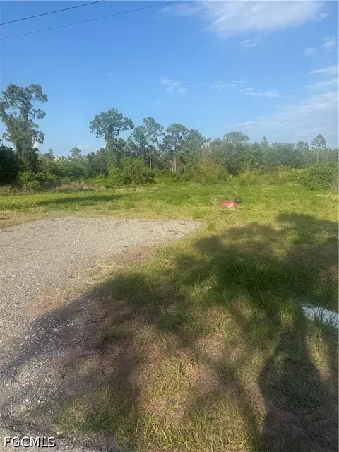 322 Wellington Ave, Lehigh Acres, FL 33936