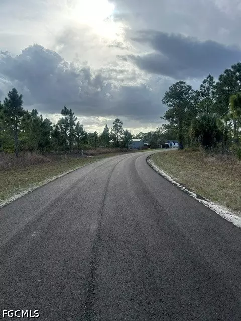 1115 Bayliss St E, Lehigh Acres, FL 33974