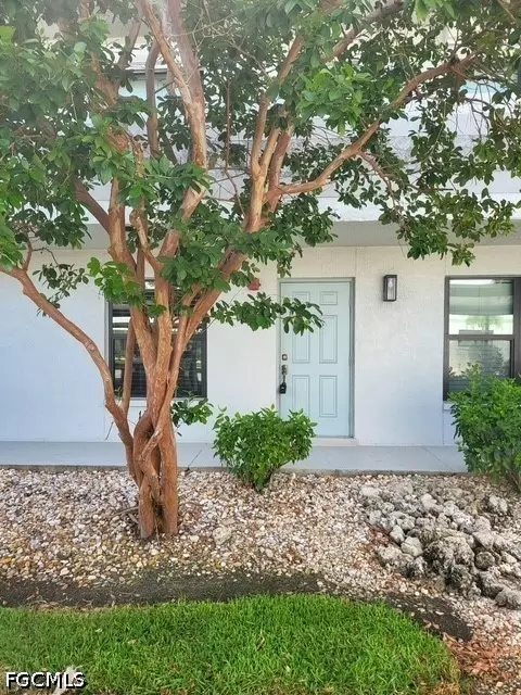 4244 SE 20th Pl #117, Cape Coral, FL 33904