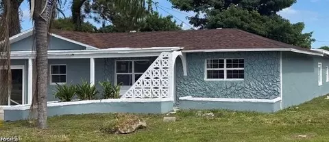 1001 Coolidge Ave, Lehigh Acres, FL 33936