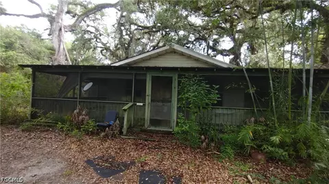 1469 Coffee Mill Hammock Rd, Moore Haven, FL 33471