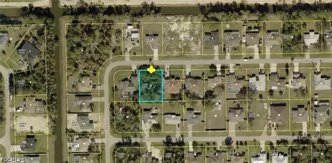 5217 Beauty St, Lehigh Acres, FL 33971