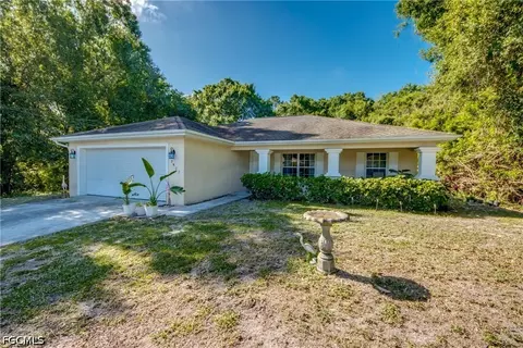 2807 51st St W, Lehigh Acres, FL 33971