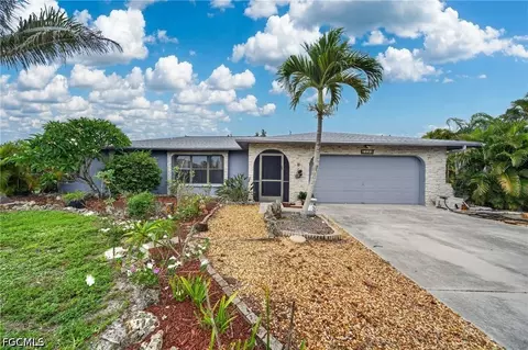 2233 SW 4th St, Cape Coral, FL 33991