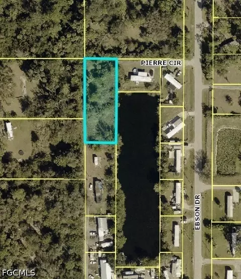 7604 Pierre Cir, North Fort Myers, FL 33917