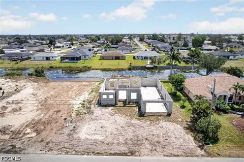 1003 NE 10th Pl, Cape Coral, FL 33909