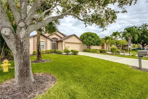 1547 Admiralty Cir #2, North Fort Myers, FL 33917