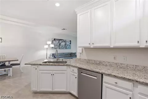 Kitchen - 1815 Alameda Dr, Naples, FL 34120 photo 4 of 5