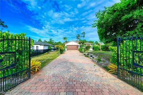 4457 12th St NE, Naples, FL 34120