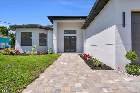 4316 6th St W, Lehigh Acres, FL 33971