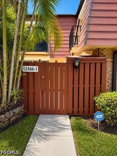 2366 Woodrose Ct #1, Fort Myers, FL 33907