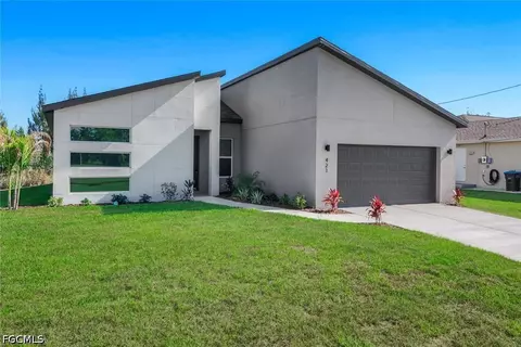 421 NE 19th Ter, Cape Coral, FL 33909
