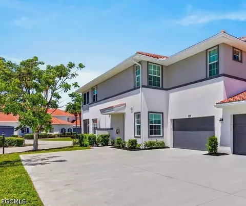 12050 Santaluz Dr #101, Fort Myers, FL 33913