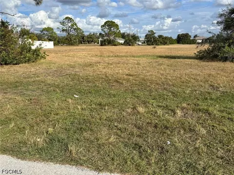 2353 NW 37th Pl, Cape Coral, FL 33993