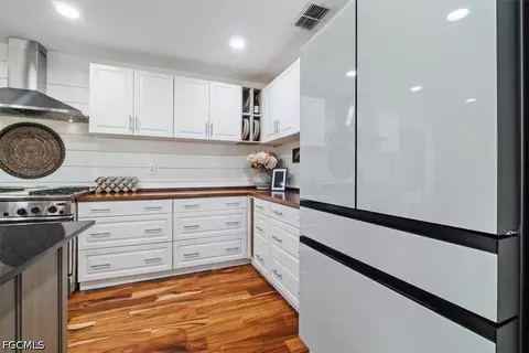 Kitchen - 513 E Pasadena Ave, Clewiston, FL 33440 photo 6 of 7