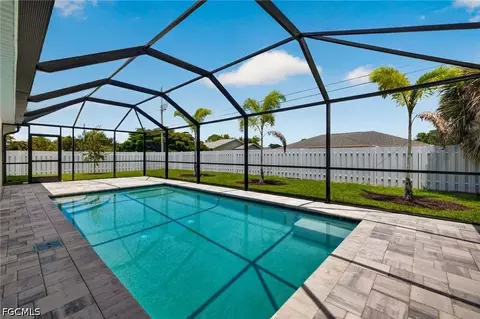 505 SW 25th Ln, Cape Coral, FL 33914