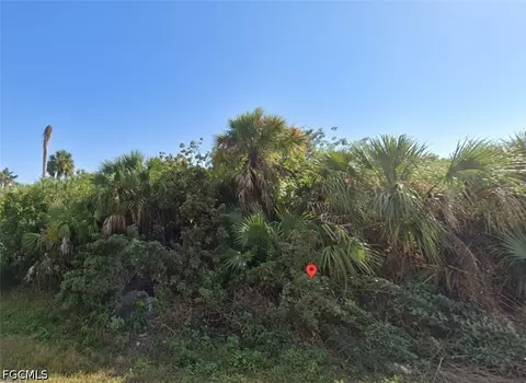 5073 Wild Goose Cir, Labelle, FL 33935