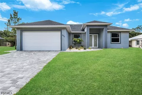 407 Columbus Ave, Lehigh Acres, FL 33972