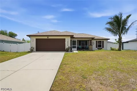 2038 NE 24th Ter, Cape Coral, FL 33909