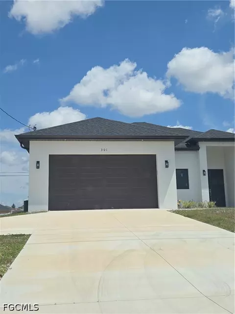 301 Diplomat Pkwy E, Cape Coral, FL 33909