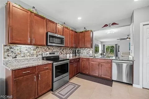 2132 Pigeon Plum Way, North Fort Myers, FL 33917