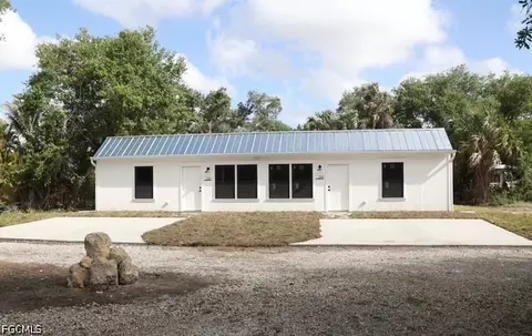 231 Santa Cruz St, North Fort Myers, FL 33903