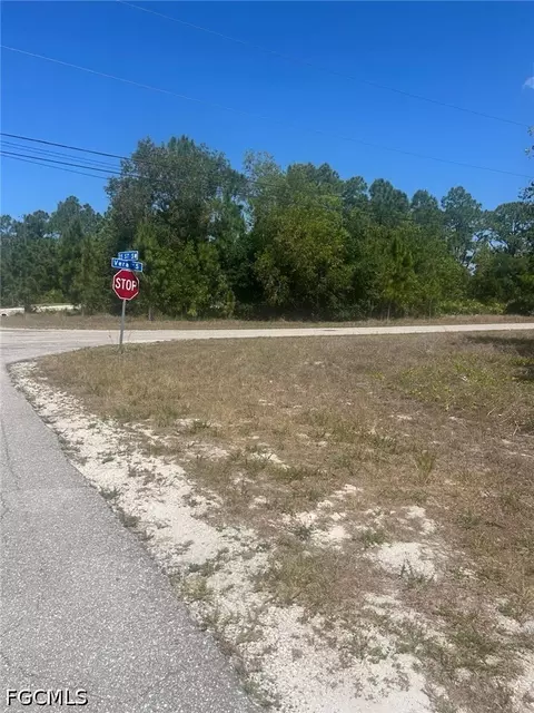 3512 35th St SW, Lehigh Acres, FL 33976