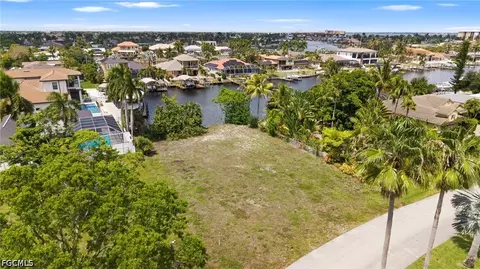 1709 SE 46th St, Cape Coral, FL 33904