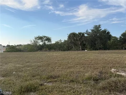 1421 NE 23rd St, Cape Coral, FL 33909