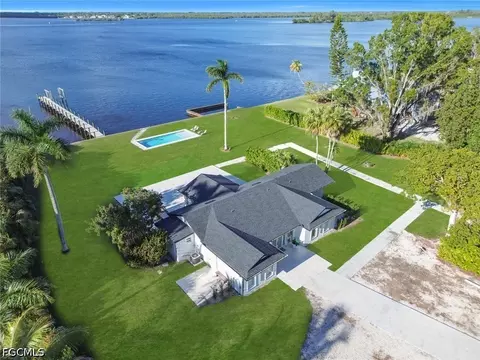 4369 Cypress Ln, Fort Myers, FL 33905