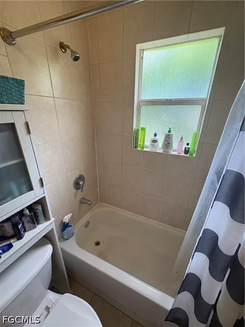 Bath - 2500 Storter Ave, Naples, FL 34112 photo 2 of 12