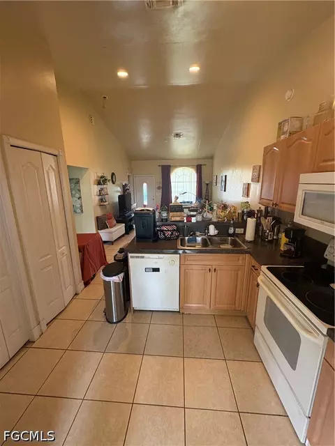 Kitchen - 2500 Storter Ave, Naples, FL 34112 photo 2 of 5